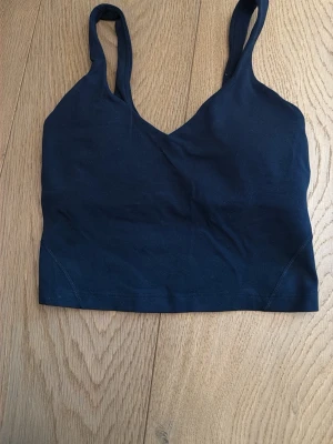 Snygg lulumelon topp - Sportstopp som passar till allt 💞💞💞priset kan diskuteras.