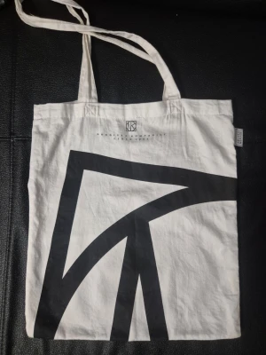 NK tygväska  - Tillverkas inte längre.