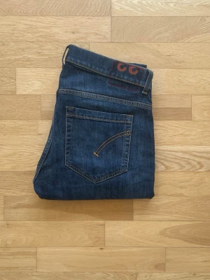 Dondup jeans - Dondup Jeans | Skick 9,5 | Nypris ca 3000kr mitt pris endast | Midja - 42cm Längd - 100cm | Priset är ej hugget i sten! | Hör av dig vid minsta fråga eller fundering!📩
