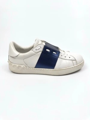 Valentino Open sneakers - Valentino Garavani Open sneakers. Storlek 40,5. Skick 9/10. Nypris ca 7700kr. 100% autentiska.