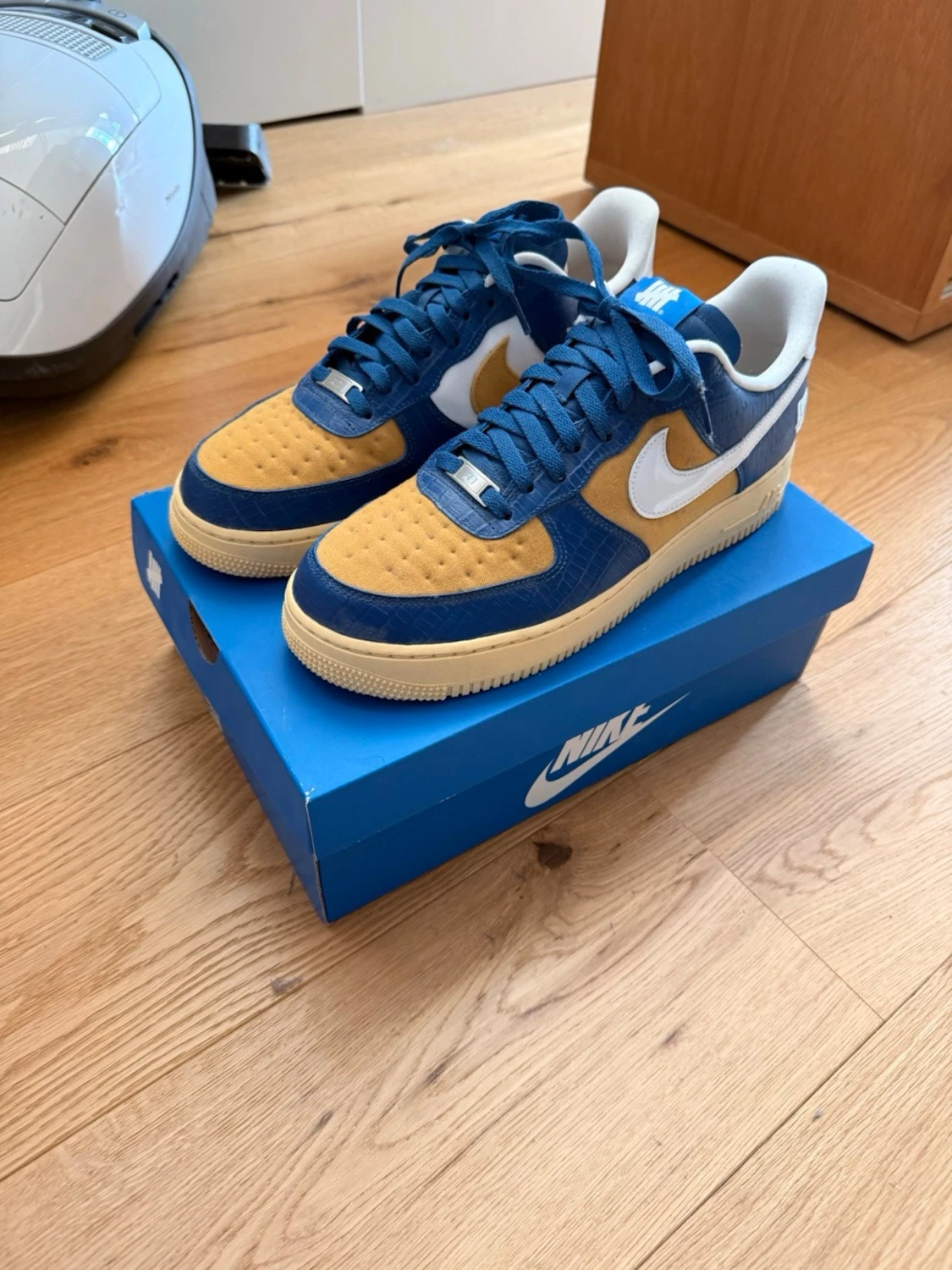 Nike Air Force 1 Low SP ”Undefeated 5 on it blue yellow”