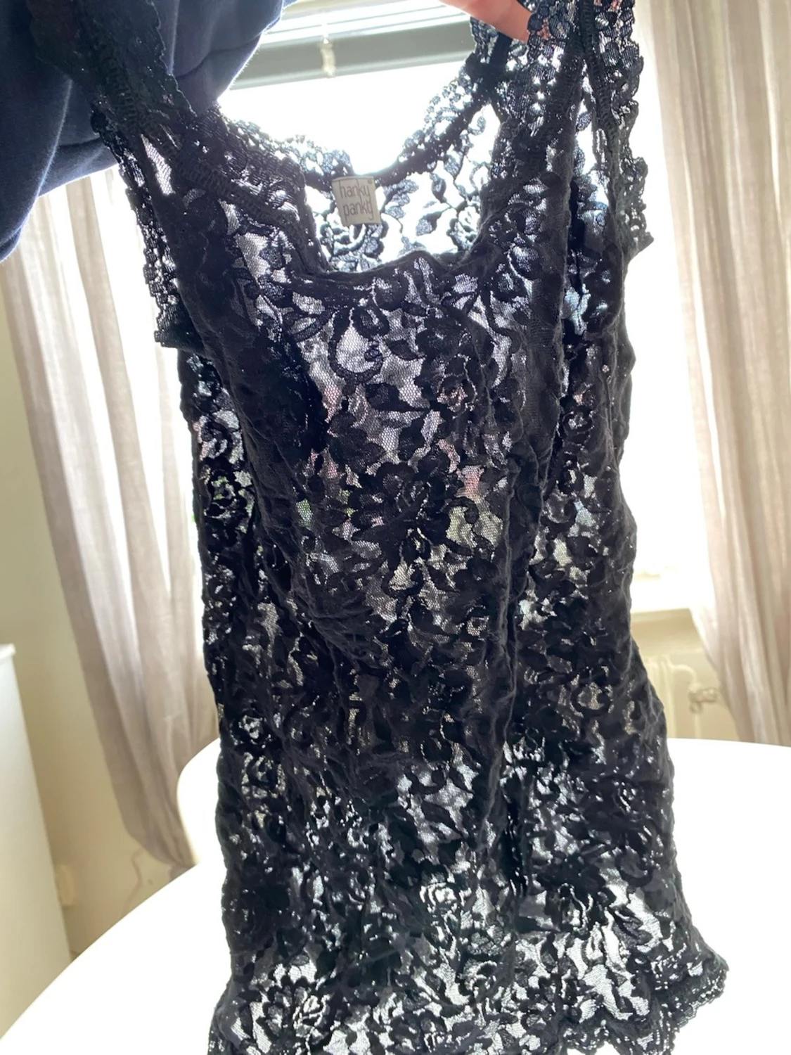 Svart spetslinne med breda axelband - 4