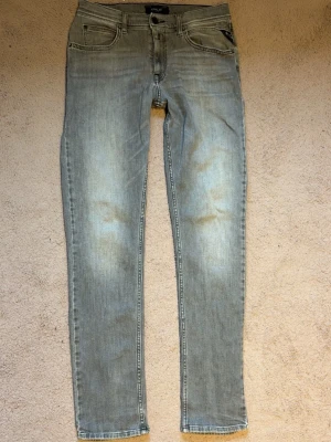 Replay jeans - Tjena, säljer ett par replay jeans då de inte längre används. Hör av er vid frågor!