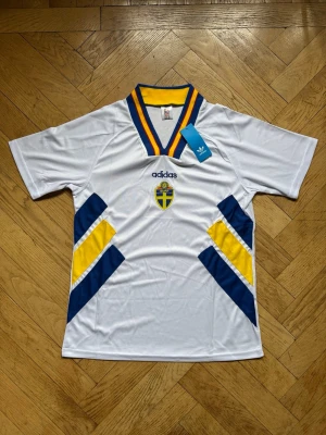 Sverige 1994 VM tröja - Sweden 1994 World Cup Away jersey adidas Size S (works like an M) New 