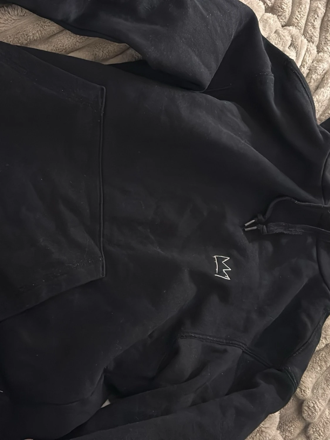 Svart Hov1 hoodie med turnétryck - 3