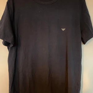 Emporio Armani T-shirt - Har aldrig använt då jag köpte fel storlek, Nyskick.