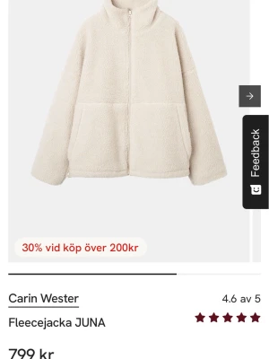 Beige teddyjacka Carin Wester - Mysig beige teddyjacka från Carin Wester. Nypris 799kr. Har använt få gånger så den är i mycket bra skick. 