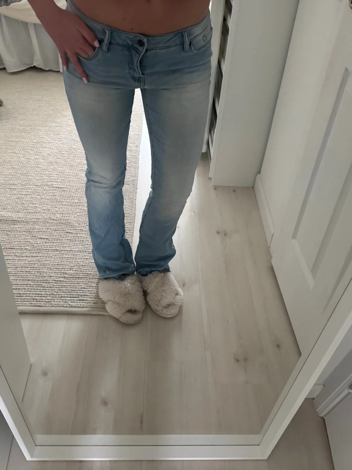 Ljusblå bootcut jeans - 2