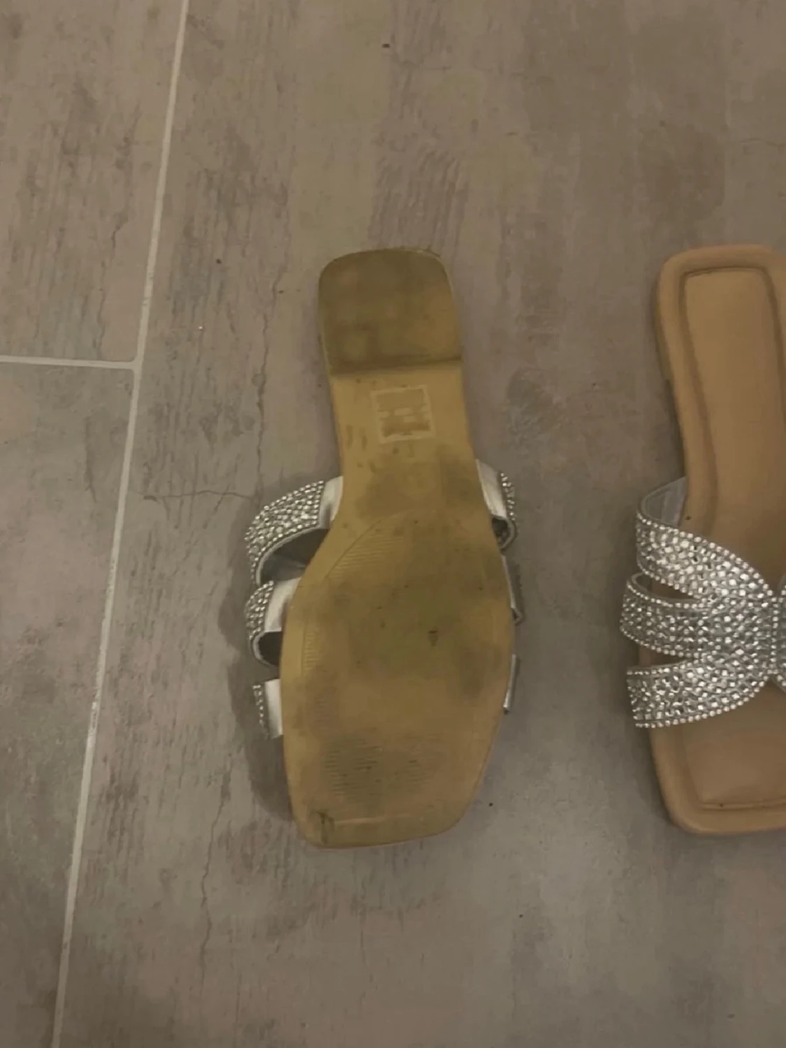 Glittriga slip-in sandaler med strass - 1