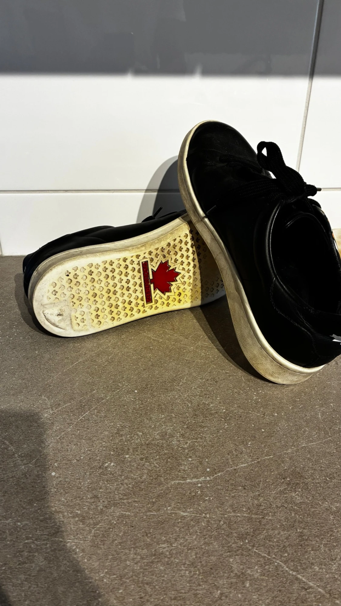 Svarta Dsquared2 sneakers med tryck - 1