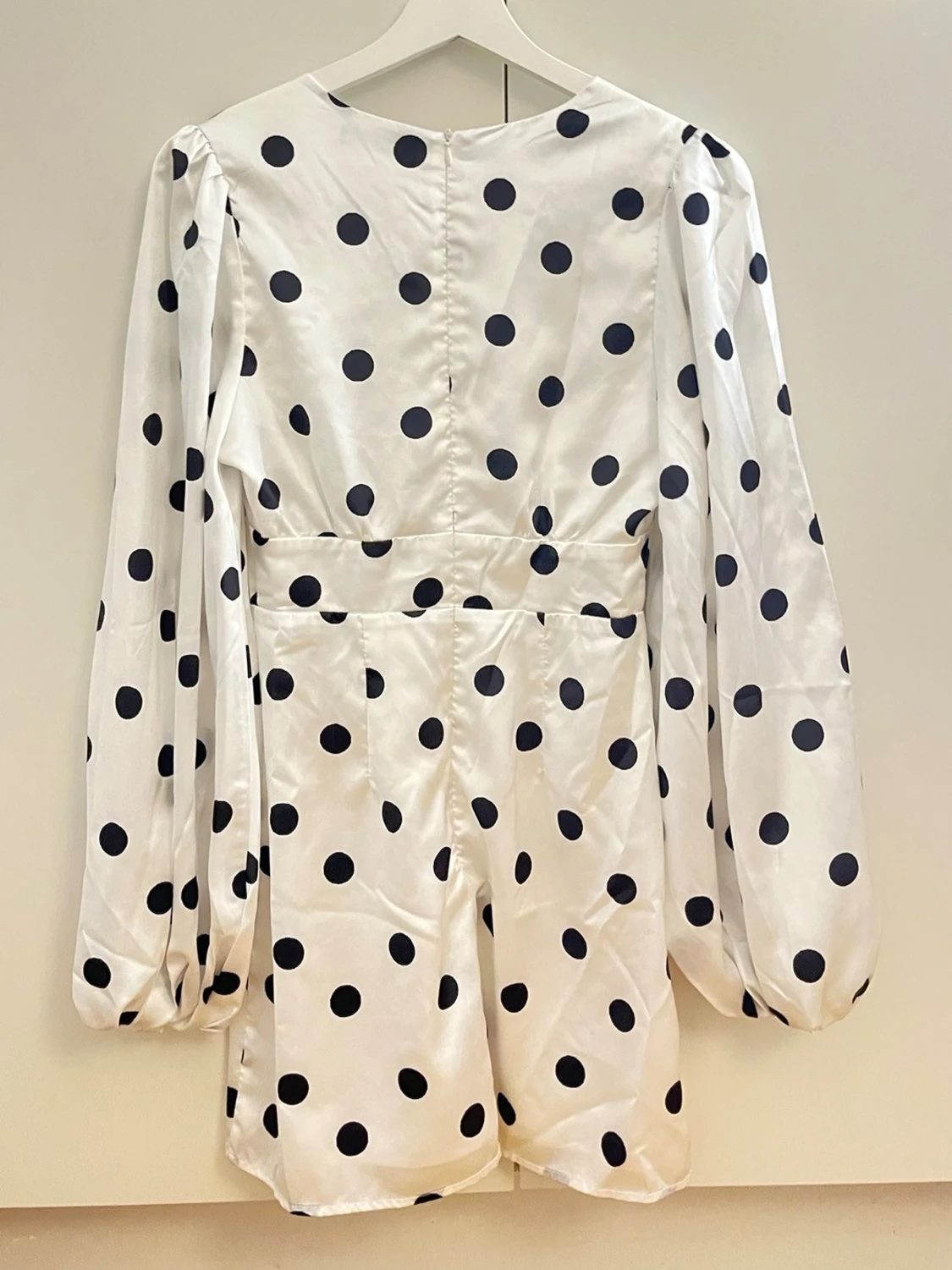 Vit prickig jumpsuit från Zara - 1