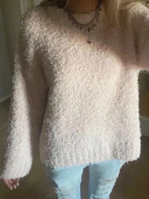 Jättesnygg tröja  - Jättesnygg rosa tröja, storlek Xs, men passar även S💗💗