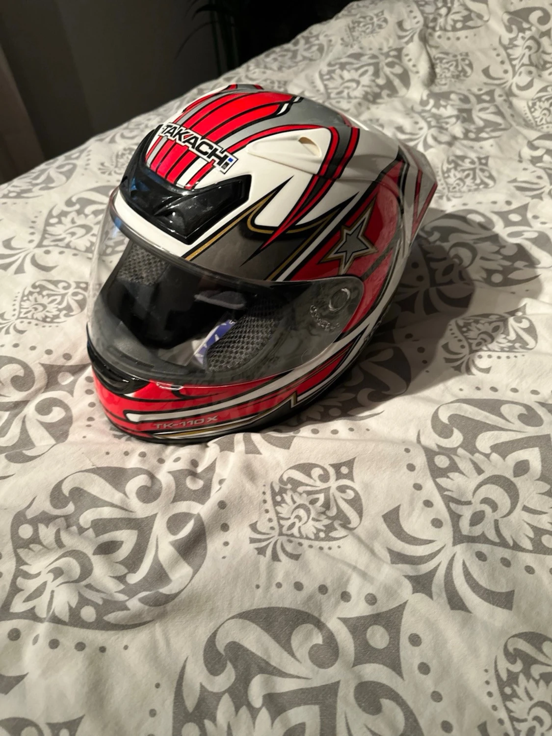 Takachi röd och vit motorcykelhjälm( Aldrig använd) Storlek L - 1