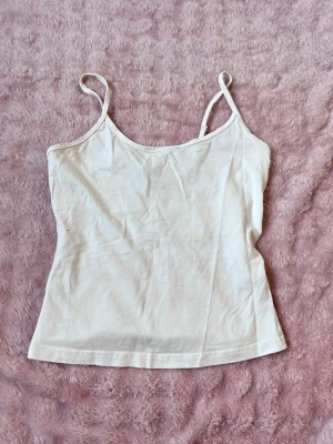 Basic vitt linne - Ett basic vitt linne från shein