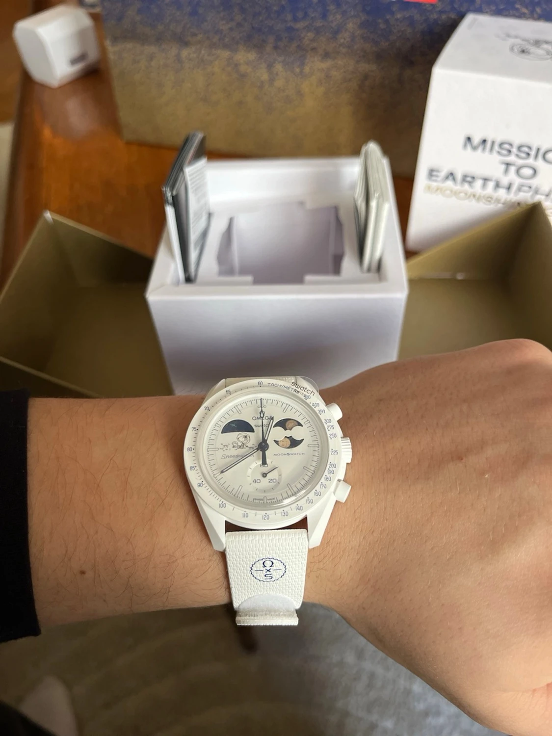 Omega x Swatch - mission to earthphase moonshine gold (Limited edition) - 2