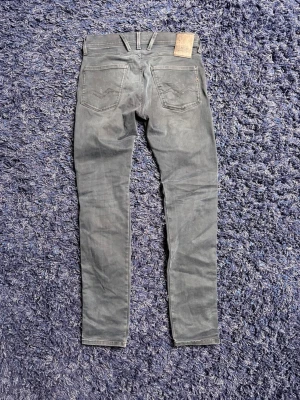 Replay jeans - Lite ljusare i verkligheten