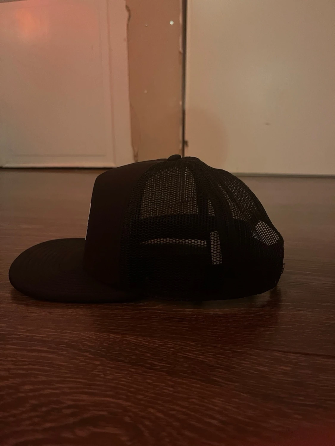 Svart DC keps med mesh - 1