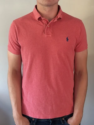 Ralph Lauren Piké - - Condition: 8/10 - Color: Pink - Size: M