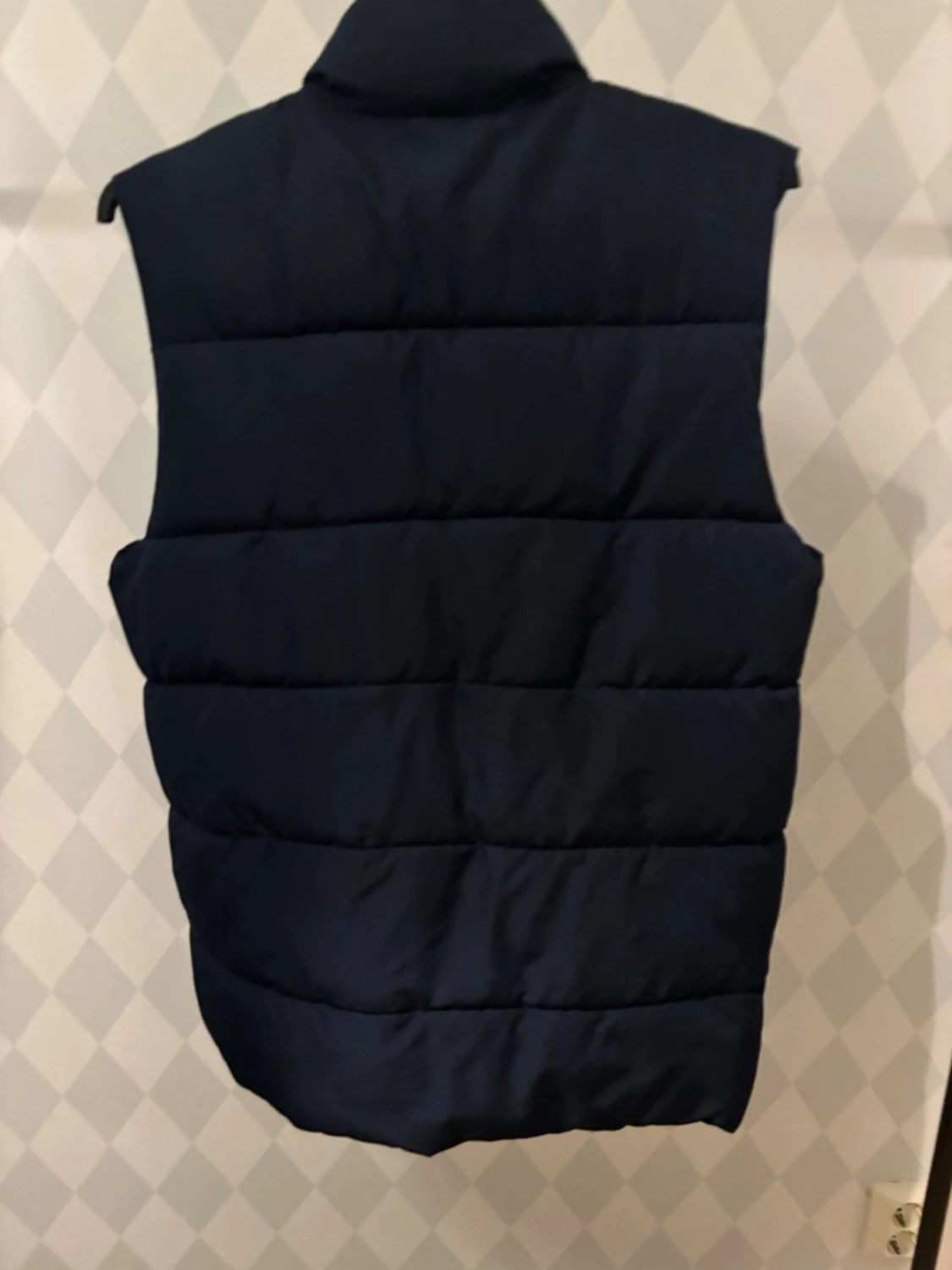 Mörkblå dunväst från GAP - 1