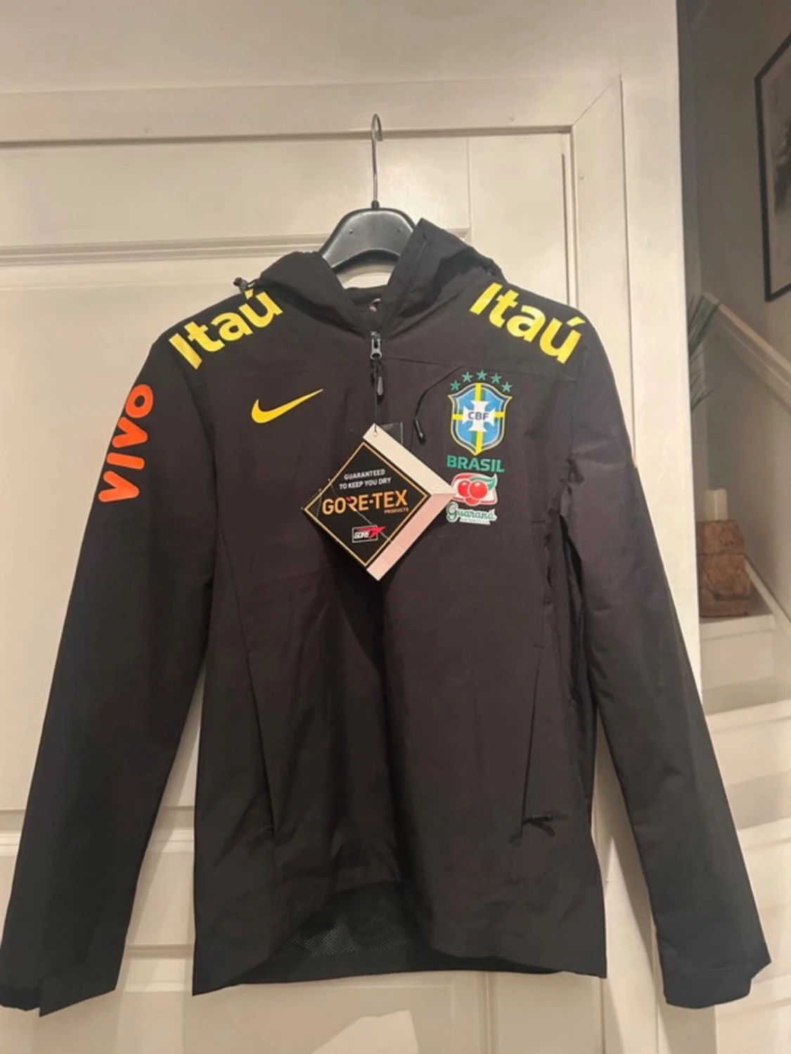 Svart Brasil Nike vindjacka Gore-Tex