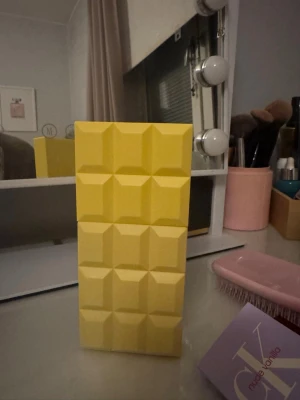 Sabrina carpenter nya lemon pie - Ursprung 75 ml se bild, använt ca 3 gånger köpt för 620