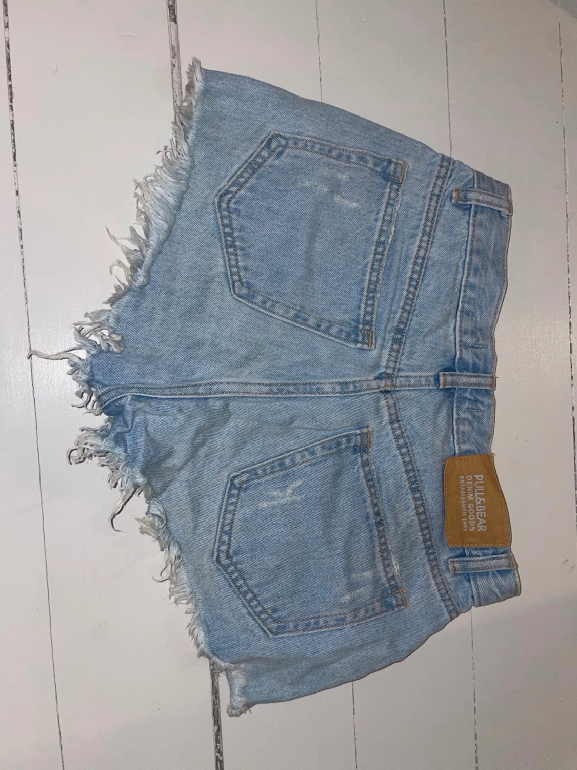 Högmidjade jeansshorts  - 1