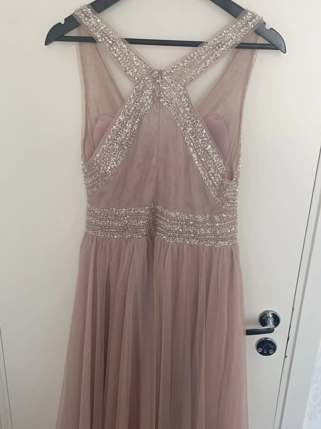 Glittrig långklänning i rosa champagne - 1