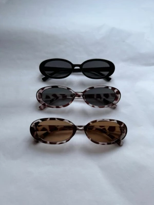 Solglasögon 3 Pack - Helt nya och oanvända. Alla 3 st medföljer för priset.