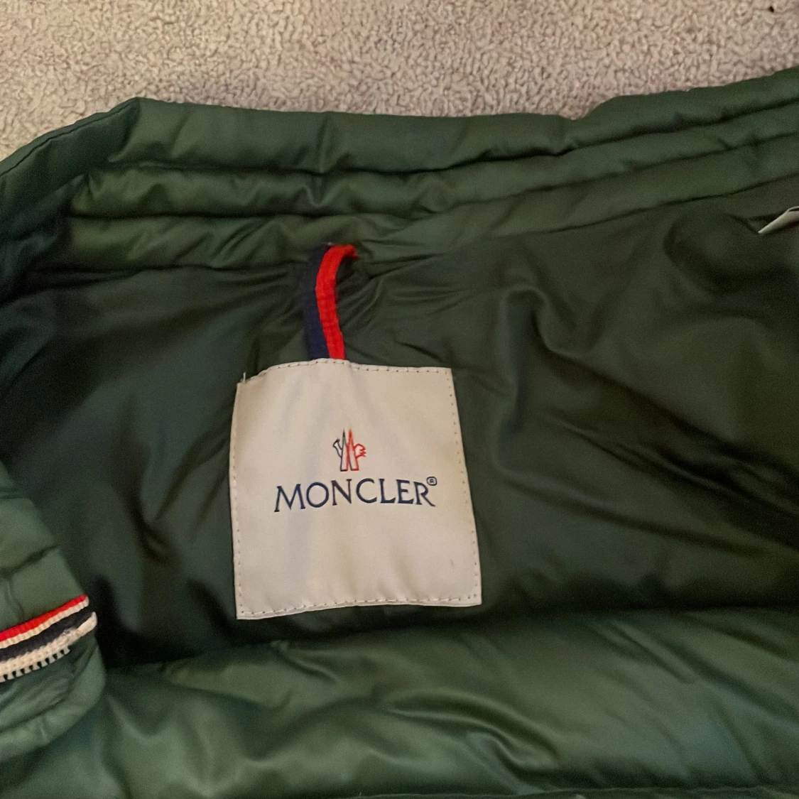 Grön dunväst från Moncler - 91