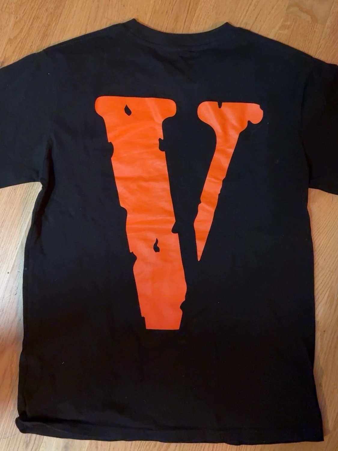Svart Friends- t-shirt från VLONE - 1