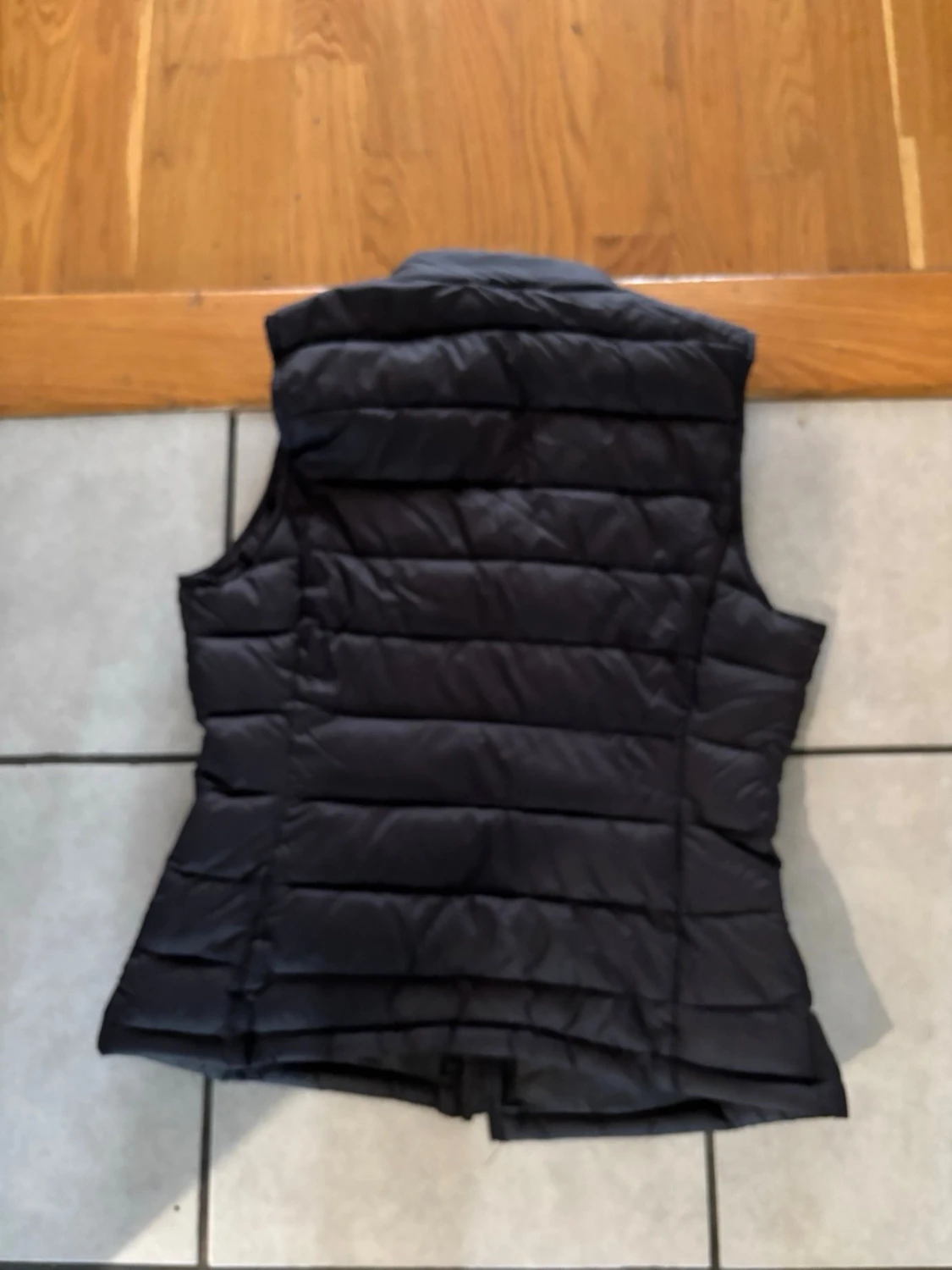 Svart quiltad dunväst med dragkedja - 3