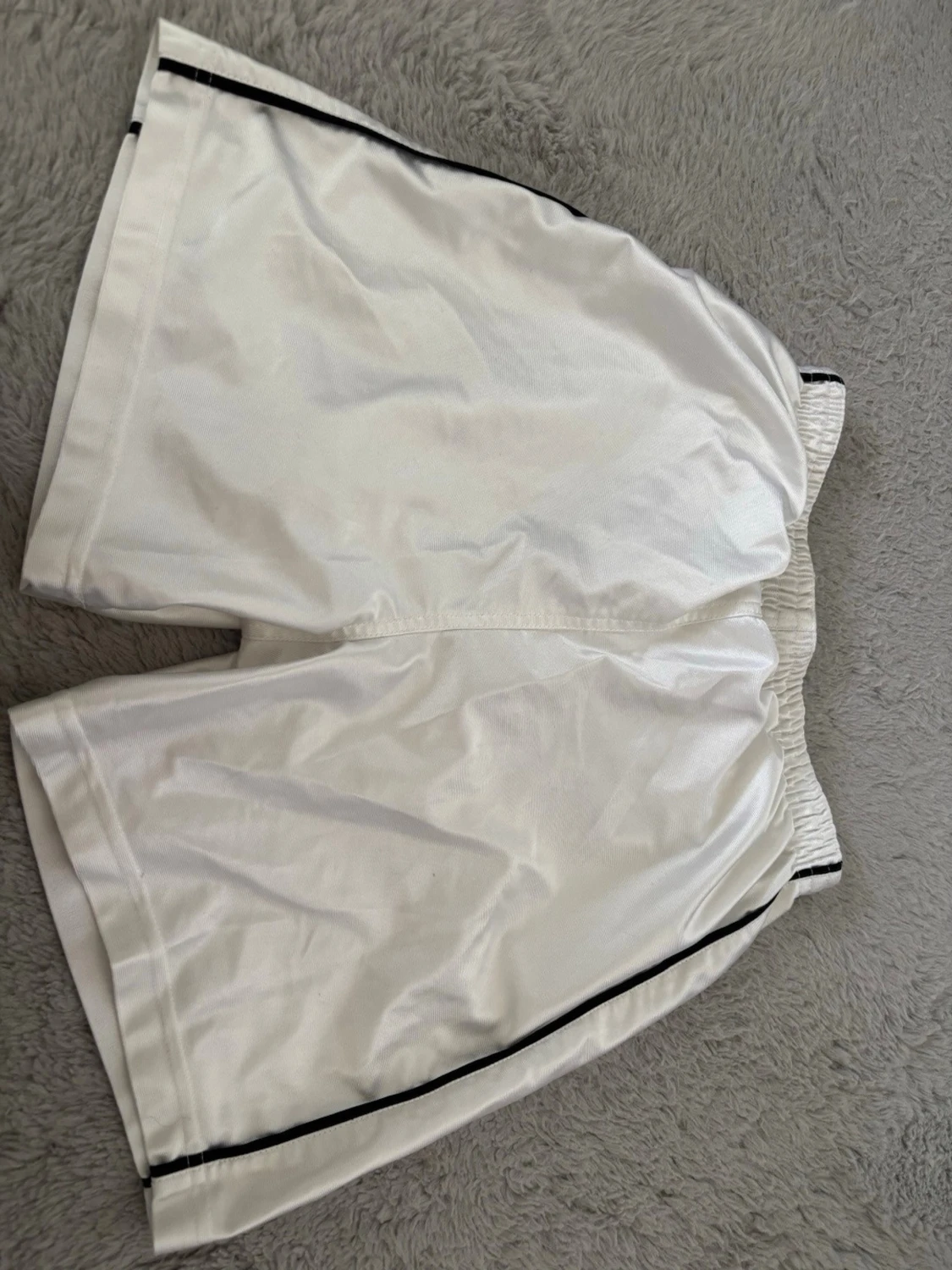 Vita sportiga shorts från Nike - 1