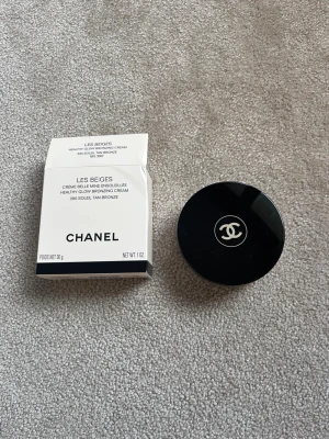 Chanel cream bronzer - Inte använd många gånger mycket produkt kvar, i färgen 390 soleil tan bronze, nypris 775kr, priset går att diskuteras ❤️