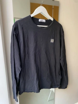 Stone Island långärmad tshirt storlek L - Stone Island långärmad tshirt storlek L 