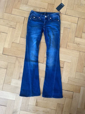 True religion jeans  - Alla lappar kvar, köpt fel storlek 