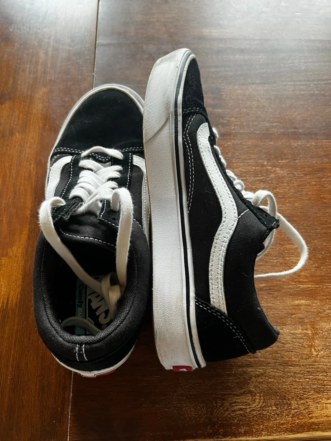 Svarta Vans Old Skool sneakers