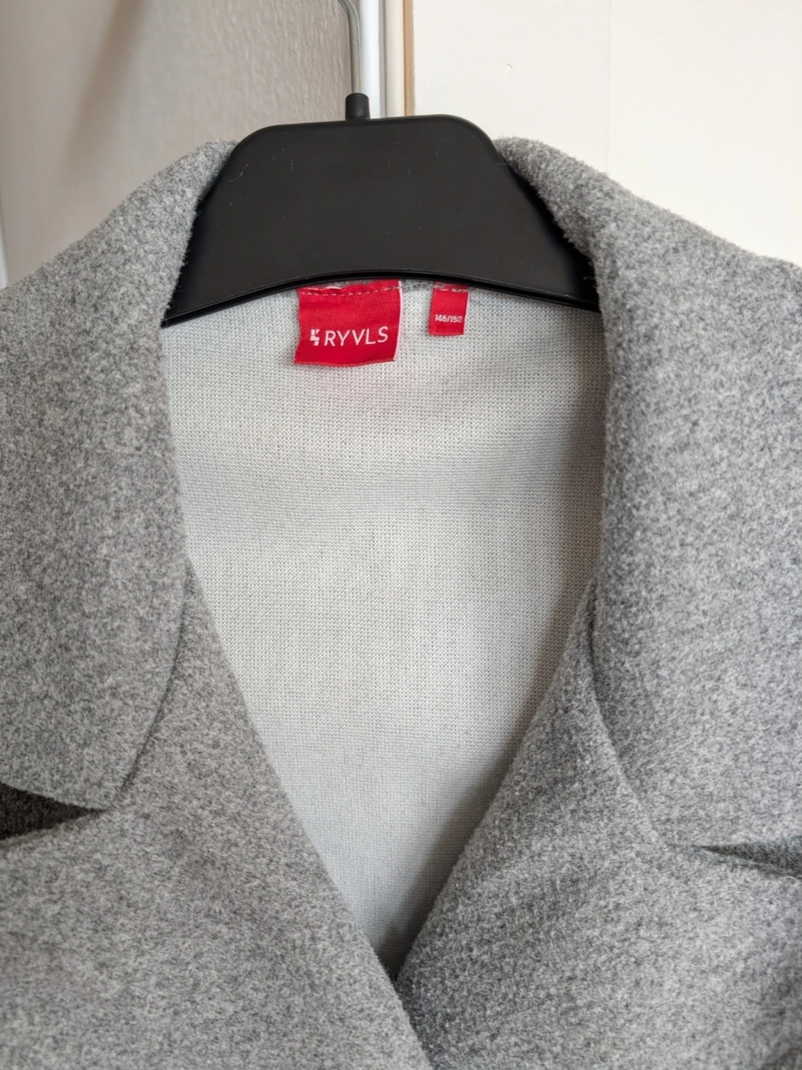 Grå jacka från RYVLS - 1