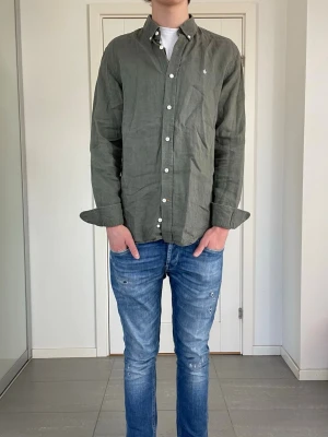 Morris Linneskjorta  - Säljer nu denna Morris linneskjorta, skriv för fler bilder/frågor🙌🏼