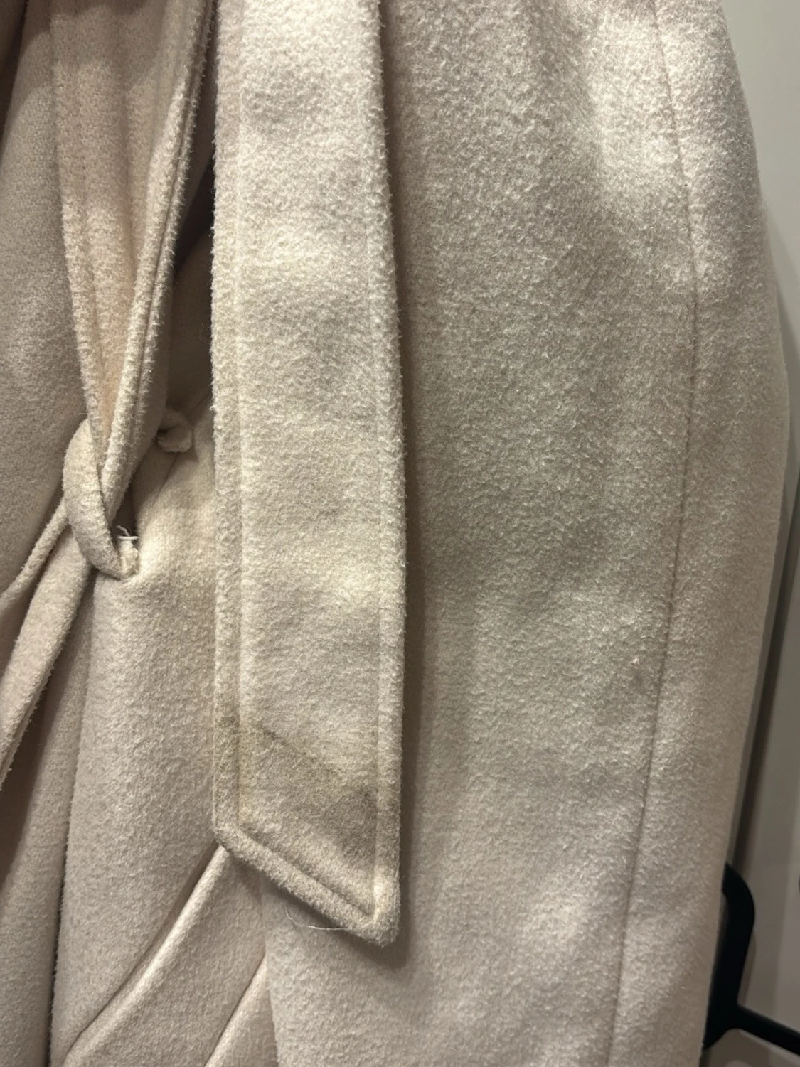 Vit kappa från Bik Bok med bälte - 4