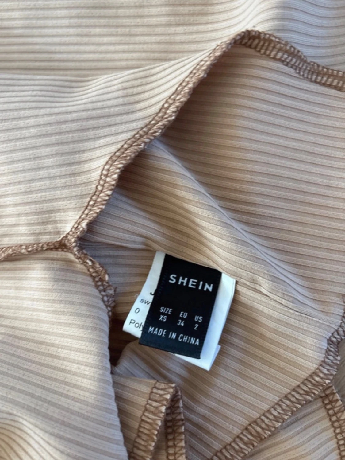 Beige croppad ribbad långärmad topp - 2