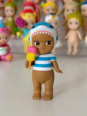 Sonny Angel - Sonny Angel Summer Vacation series Orginalförpackning medföljer Äkta