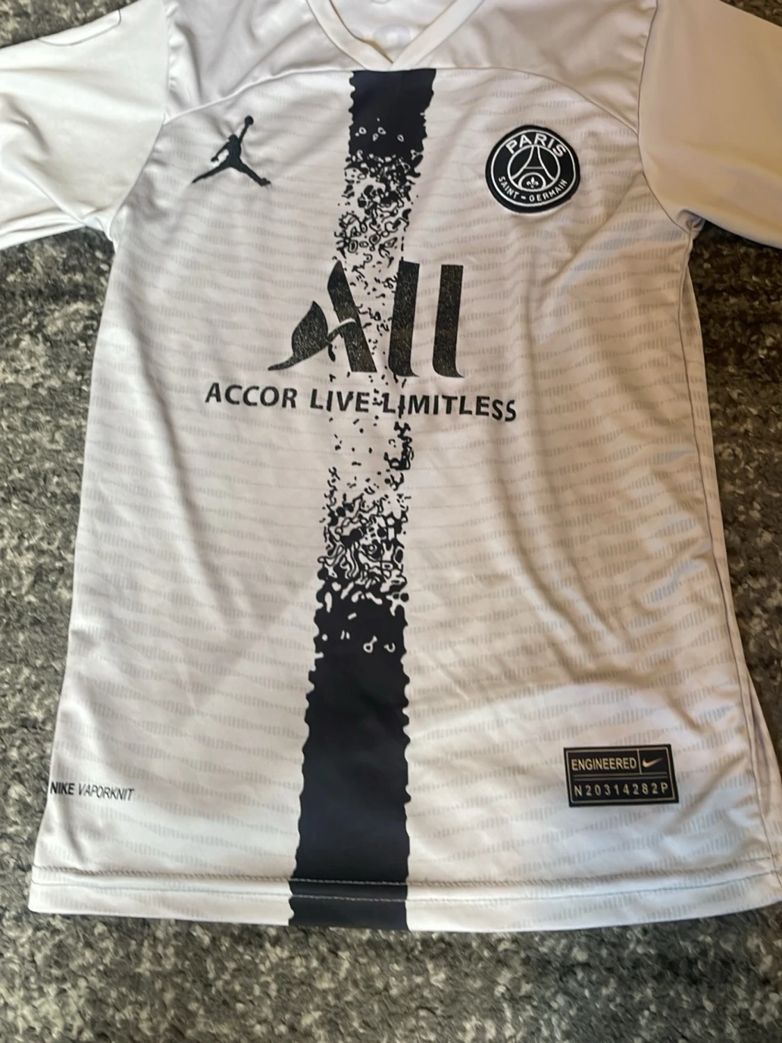 PSG matchställ i vitt och svart - 3