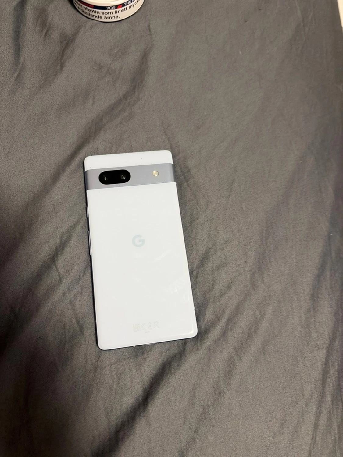 Ljus blå Google Pixel Android-telefon