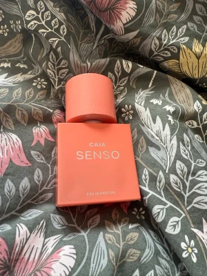 Caia senso parfym - Caia senso parfym 50 ml. Använd ett fåtal gånger, därav i princip full. 