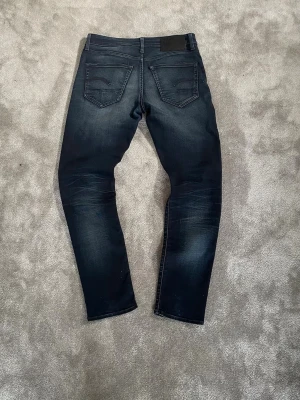 Jeans  - Säljer nu dessa riktigt feta jeans från Gstar, är i modell 3301 och har stretch                                                       Storlek: W30 L32                                                             Tveka inte att skriva!                                         Bättre pris vid snabbare affär! 