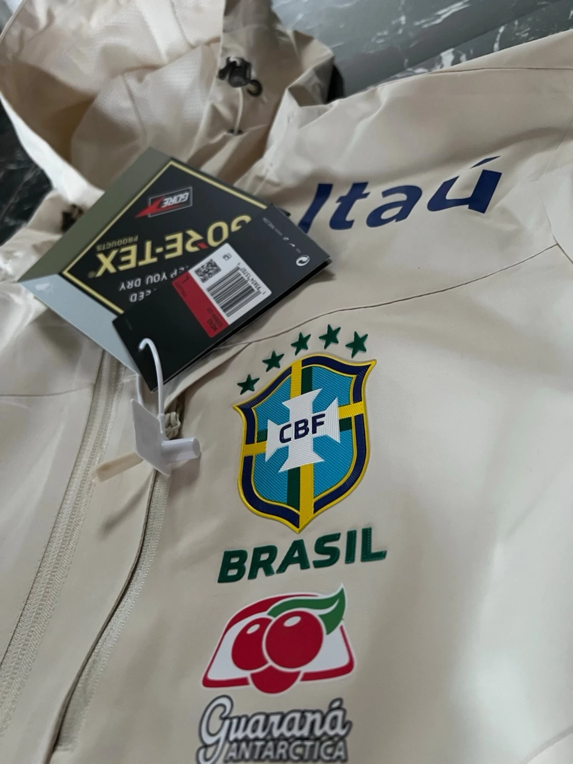 Beige Brasil vindjacka Nike - 1