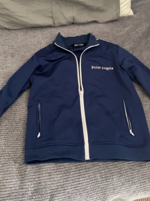 Palm angels zipp - Palm angels zipp storlek S stilren till sommaren kom med fler frågor