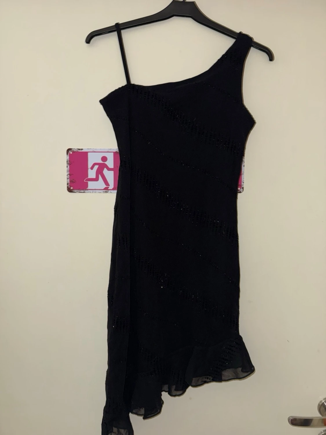 Finare klänning med lite glitter - 1