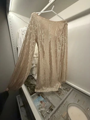 Snygg klänning  - En jätte snygg kläninh