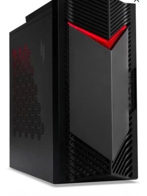 Acer Predator gamingdator svart - Säljer en svart stationär dator från Acer Predator-serien med futuristisk design och röda LED-detaljer. Chassit har hexagonala ventilationsmönster på sidan och flera USB-portar framtill. Perfekt för gaming och tunga program.